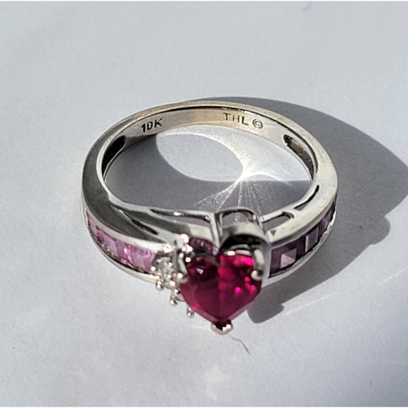 Vintage THL 10k White Gold Ruby Heart Ring, Size 5.25 - Elegant & Timeless - Picture 2 of 15